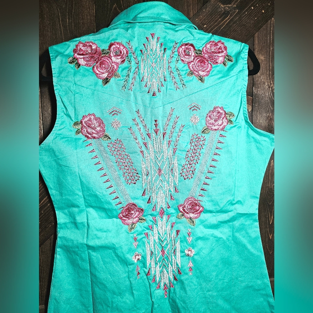 NWT Turquoise Pearl Snap Button Down Floral Embroidered Sleeveless Dress - Picture 6 of 7